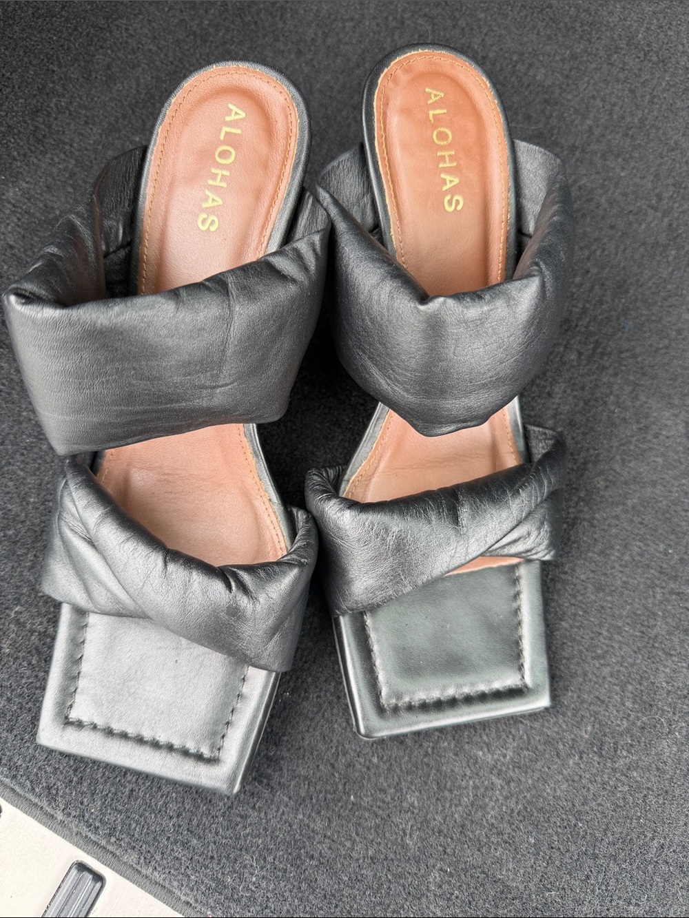 ALOHAS Free People Black Puffy Twist Mule Kitten Heels Size 7.5